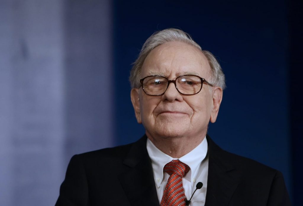 how to think like warren buffett about your business